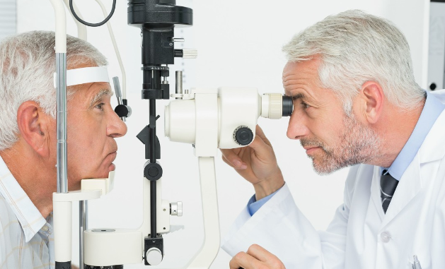 白內(nèi)障手術(shù)