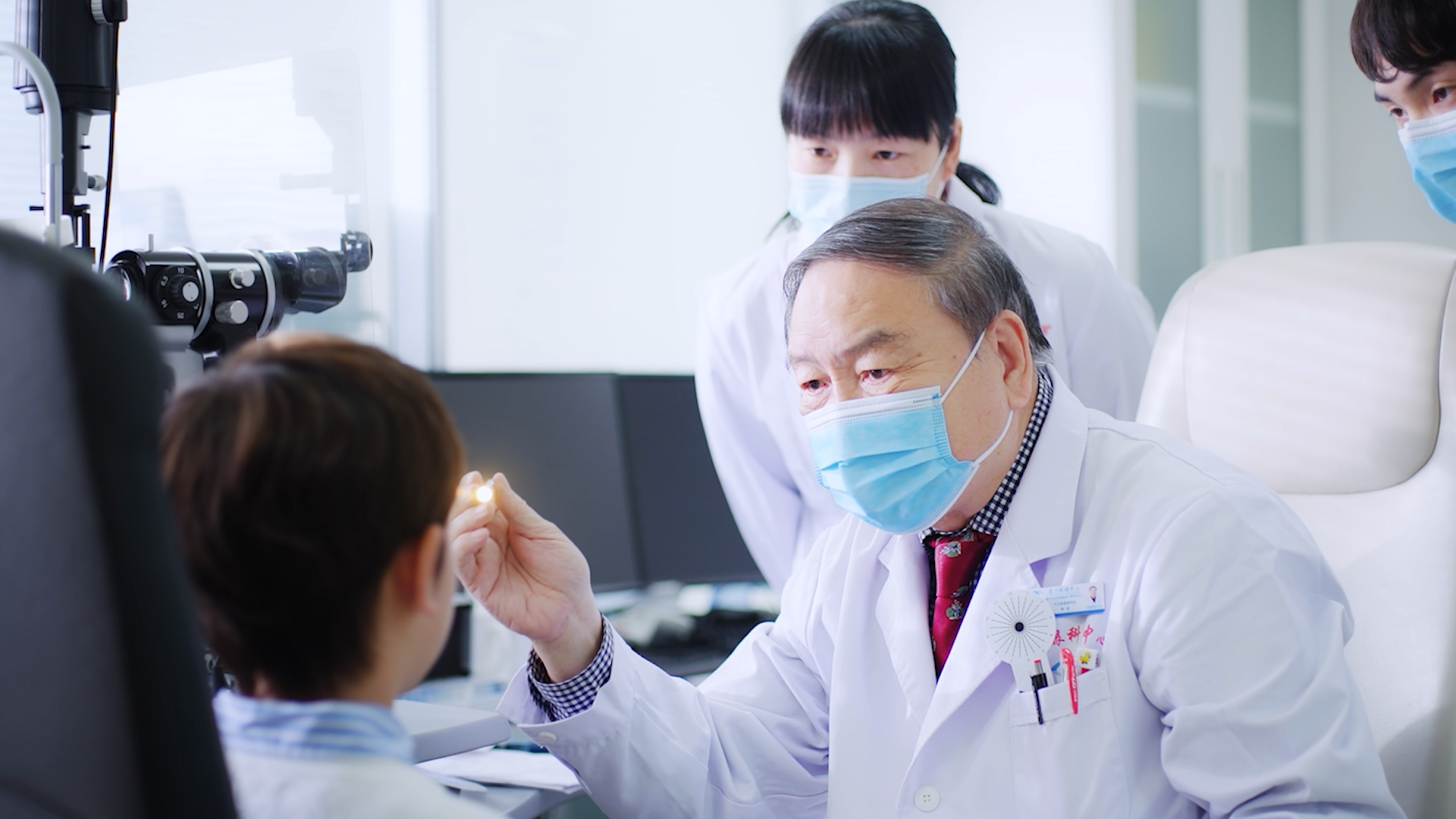 趙堪興教授
